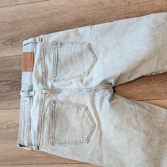 Madewell Distress Jeans - Picture 9 of 9